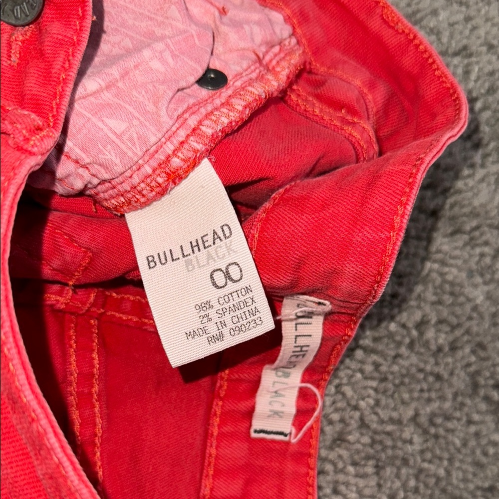 Bullhead Red Jean Shorts with Distressed Look - Picture 2 of 4